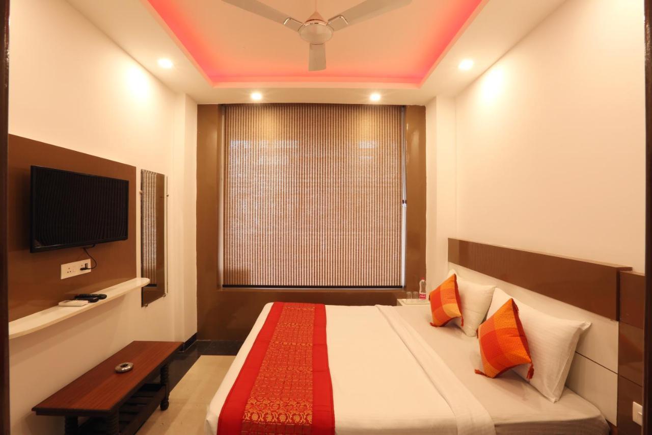 ניו דלהי Hotel Square Stay מראה חיצוני תמונה