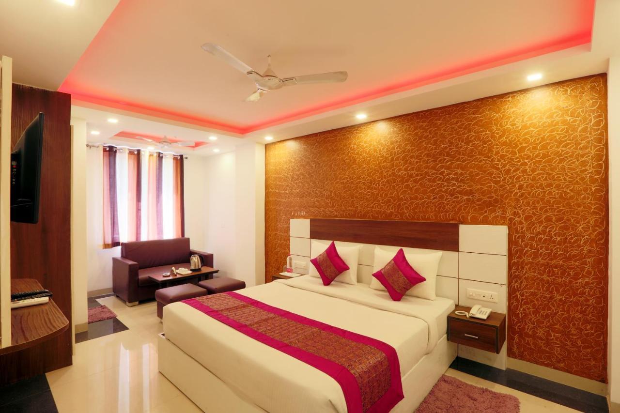 ניו דלהי Hotel Square Stay מראה חיצוני תמונה