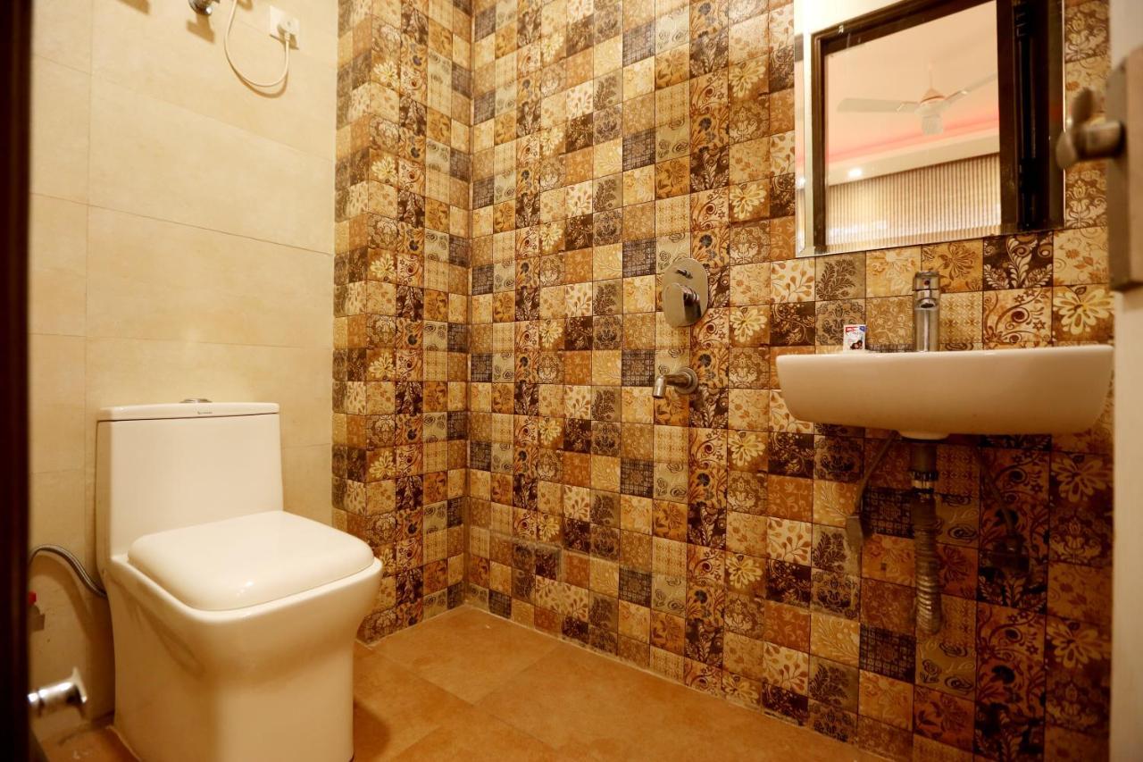 ניו דלהי Hotel Square Stay מראה חיצוני תמונה